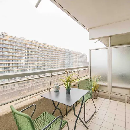 The House アパート